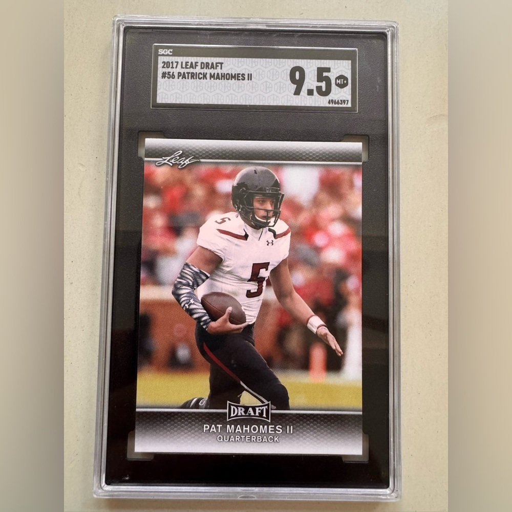 2017 Leaf Patrick Mahomes Rookie #56 SGC 9.5 Chiefs, TX Tech